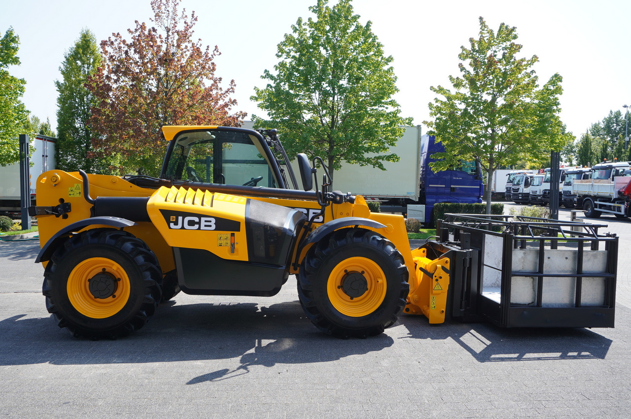 JCB 535-95 / 3.5 T / range 9.5 m / joystick - Teleskopický kolesový nakladač: obrázok 5 JCB 535-95 / 3.5 T / range 9.5 m / joystick - Teleskopický kolesový nakladač: obrázok 5