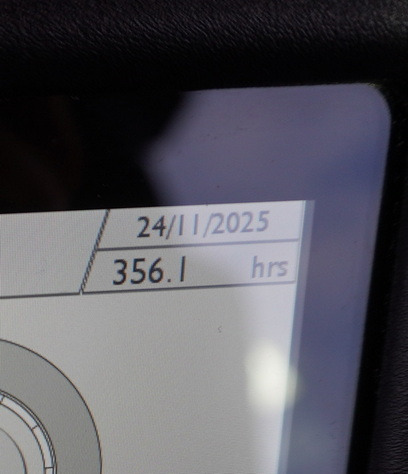 JCB JCB 4CX PRO / 350 MTH!!! / 2023 / joysticks - Rýpadlo-nakladač: obrázok 2 JCB JCB 4CX PRO / 350 MTH!!! / 2023 / joysticks - Rýpadlo-nakladač: obrázok 2