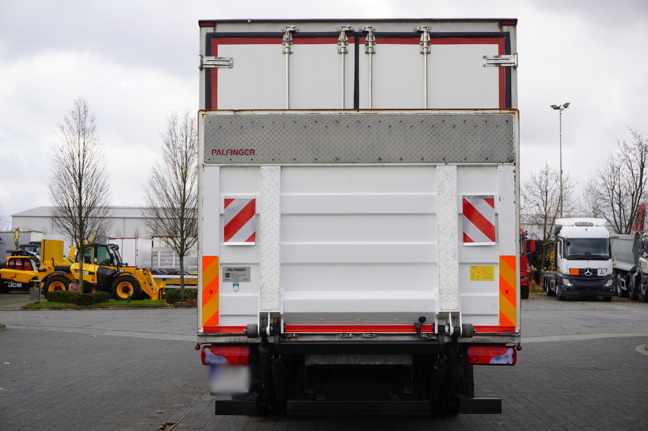 MAN TGL 12.190 / 14 EPAL Refrigerator / Carrier Xarios 500 / 3 units - Chladirenské nákladné vozidlo: obrázok 4 MAN TGL 12.190 / 14 EPAL Refrigerator / Carrier Xarios 500 / 3 units - Chladirenské nákladné vozidlo: obrázok 4