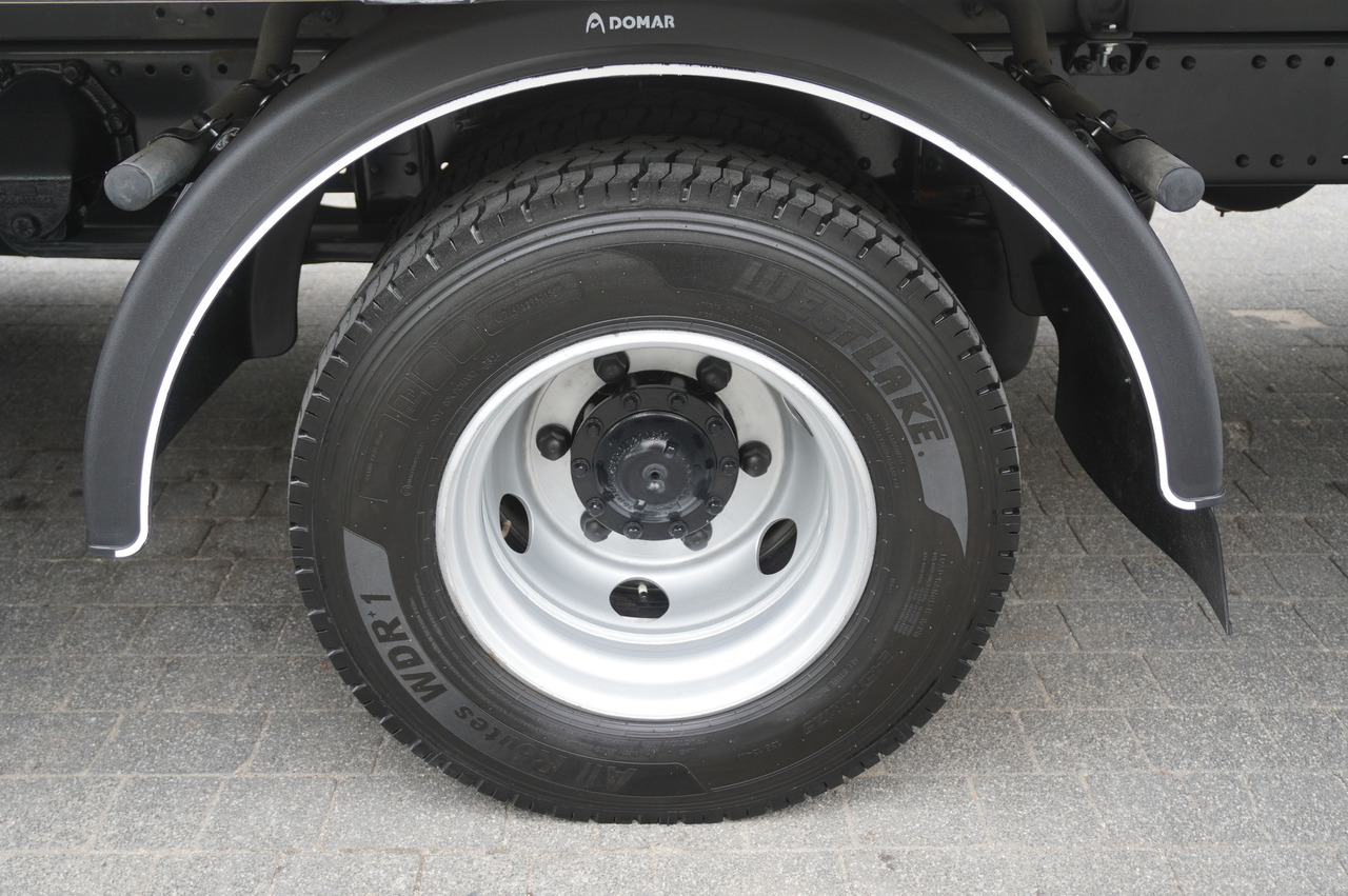 Chladirenské nákladné vozidlo MAN TGL 12.190 / CHEREAU Refrigerator 18 PAL multitemperature / Thermoking T-1200R / 100,000 km: obrázok 19 Chladirenské nákladné vozidlo MAN TGL 12.190 / CHEREAU Refrigerator 18 PAL multitemperature / Thermoking T-1200R / 100,000 km: obrázok 19