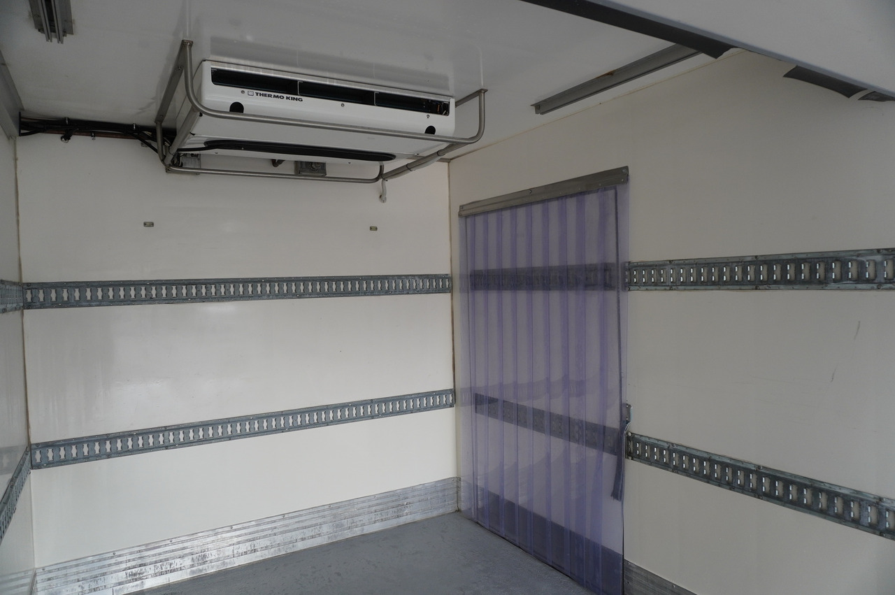 Chladirenské nákladné vozidlo MAN TGL 12.190 / CHEREAU Refrigerator 18 PAL multitemperature / Thermoking T-1200R / 100,000 km: obrázok 14 Chladirenské nákladné vozidlo MAN TGL 12.190 / CHEREAU Refrigerator 18 PAL multitemperature / Thermoking T-1200R / 100,000 km: obrázok 14
