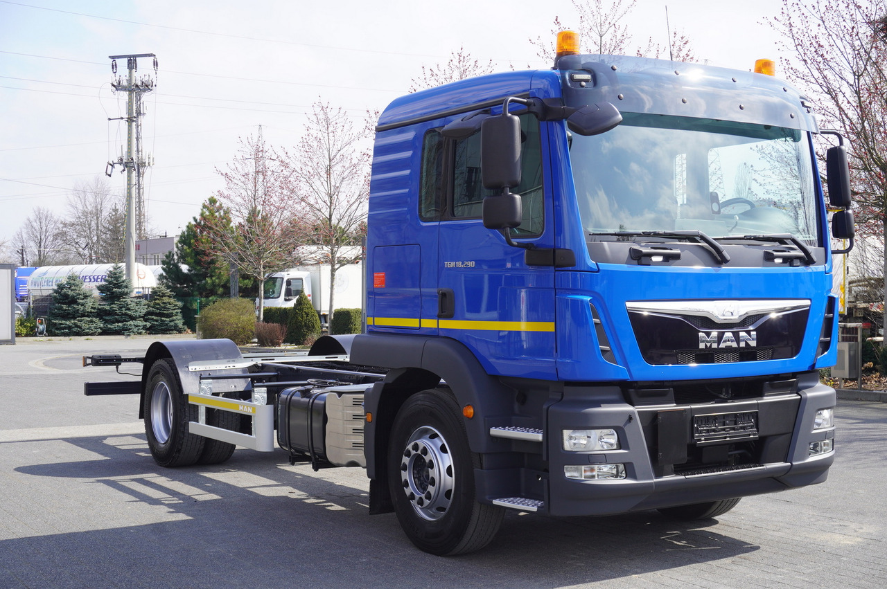 MAN TGM 18.290 E6 / Full ADR / sleeper cabin / chassis - Podvozek s kabinou: obrázok 1 MAN TGM 18.290 E6 / Full ADR / sleeper cabin / chassis - Podvozek s kabinou: obrázok 1