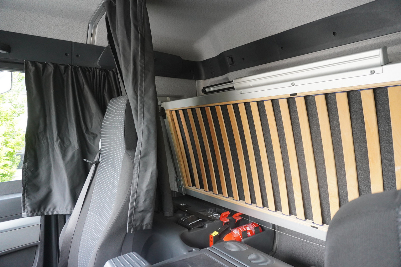 Plachtové nákladné vozidlo MAN TGS 18.440 / 19 EPAL curtainsider / Sleeper cab [ Copy ]: obrázok 22