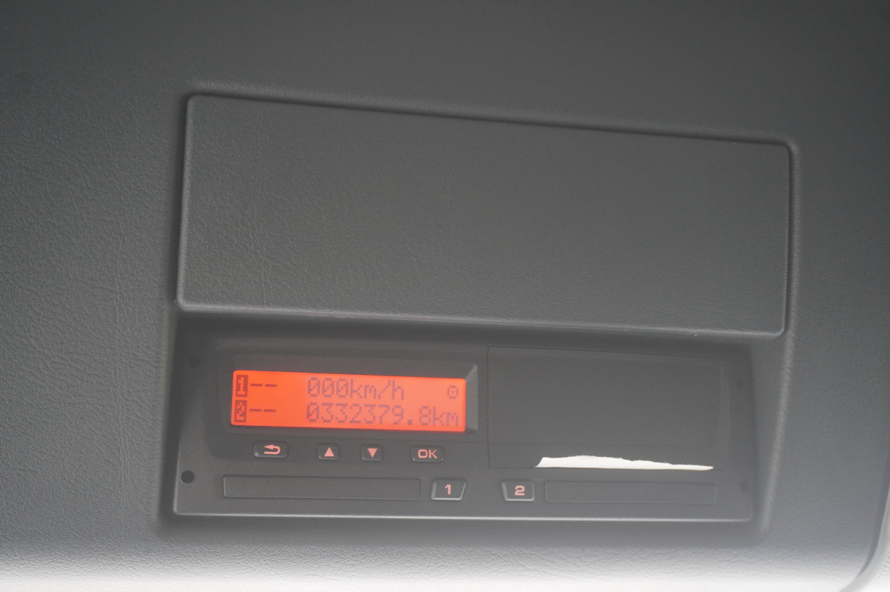 Plachtové nákladné vozidlo MAN TGS 18.440 / 19 EPAL curtainsider / Sleeper cab [ Copy ]: obrázok 20