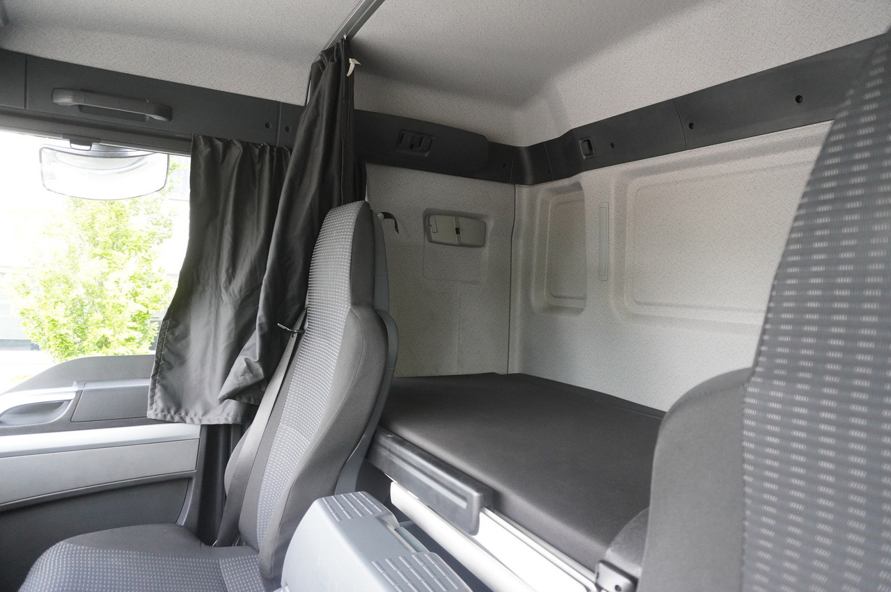 Plachtové nákladné vozidlo MAN TGS 18.440 / 19 EPAL curtainsider / Sleeper cab [ Copy ]: obrázok 23