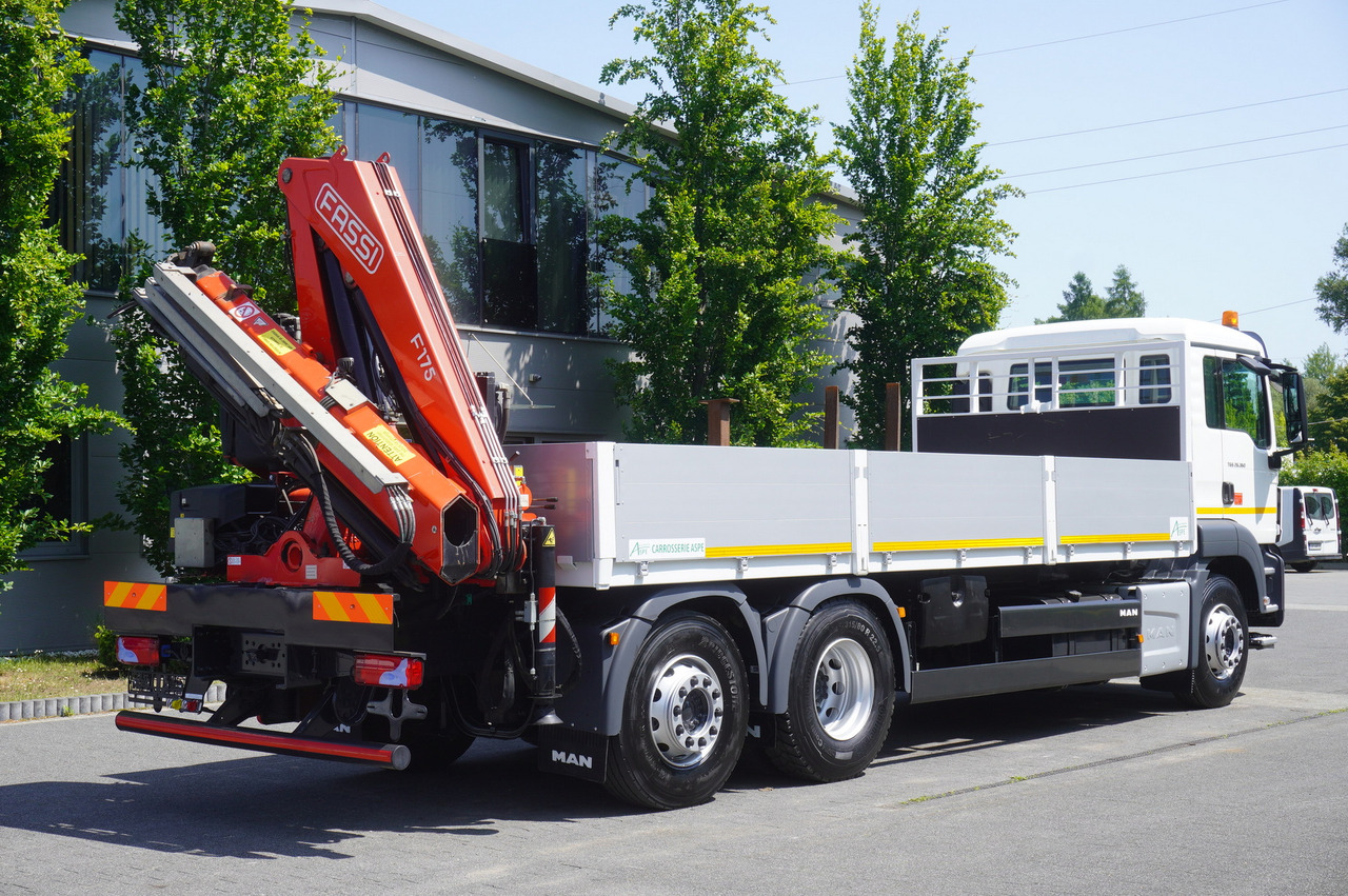 MAN TGS 26.360 Flatbed / Fassi F175 7.7 T / steered 3rd axle - Valníkový/ Plošinový nákladný automobil, Auto s hydraulickou rukou: obrázok 5 MAN TGS 26.360 Flatbed / Fassi F175 7.7 T / steered 3rd axle - Valníkový/ Plošinový nákladný automobil, Auto s hydraulickou rukou: obrázok 5