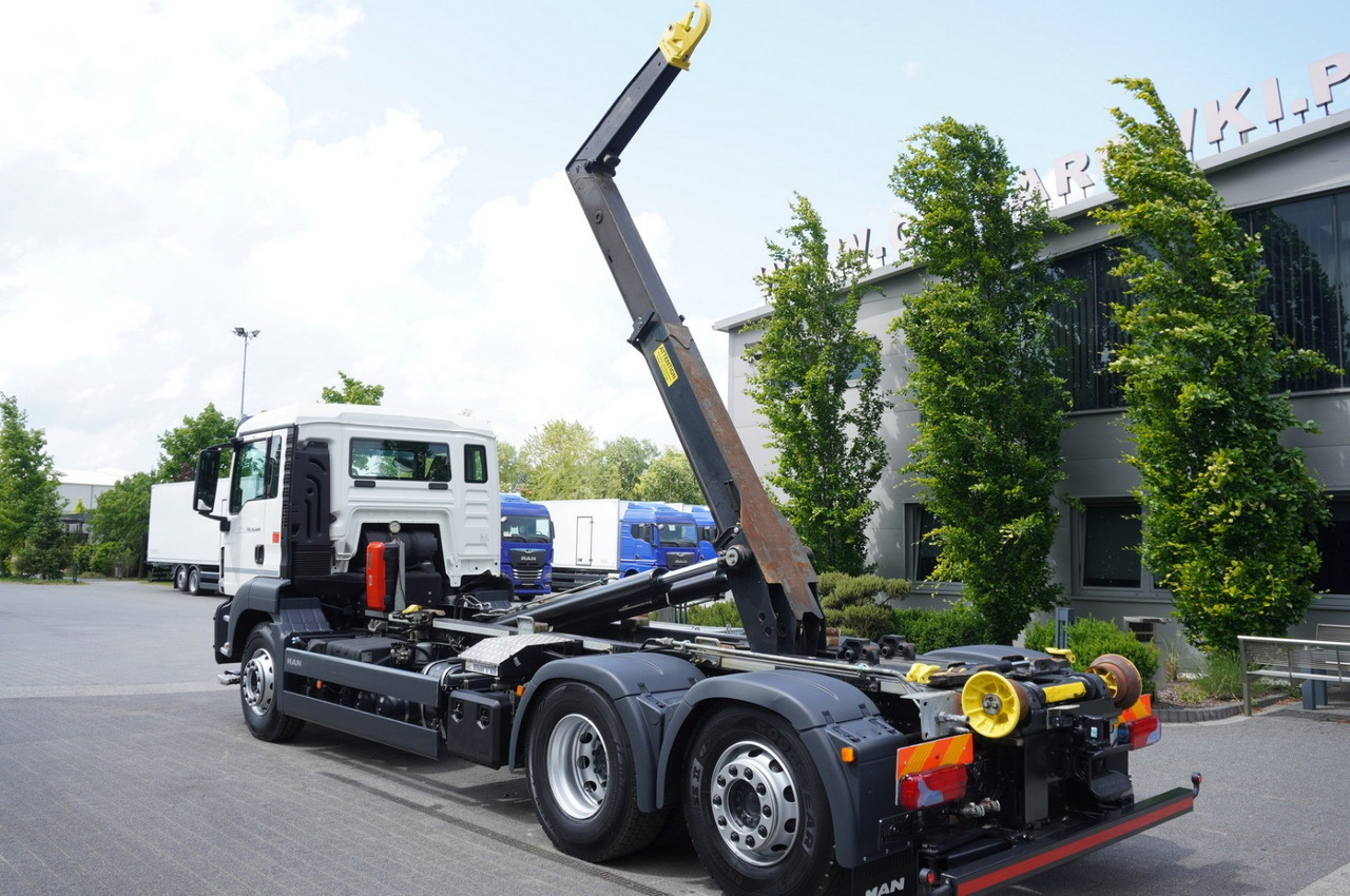 MAN TGS 26.430 E6 6x2 / HIAB Multilift hooklift - Hákový nosič kontajnerov: obrázok 4 MAN TGS 26.430 E6 6x2 / HIAB Multilift hooklift - Hákový nosič kontajnerov: obrázok 4