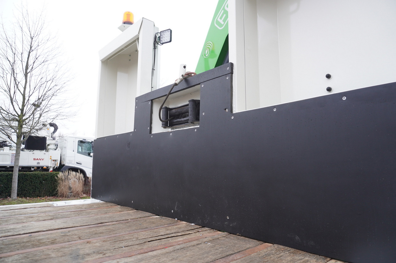 MAN TGS 35.360 E5 8x2 / HDS HIAB XS 166 HIDUO / 6.2 t lifting capacity / 12 m reach - Auto s hydraulickou rukou: obrázok 5 MAN TGS 35.360 E5 8x2 / HDS HIAB XS 166 HIDUO / 6.2 t lifting capacity / 12 m reach - Auto s hydraulickou rukou: obrázok 5