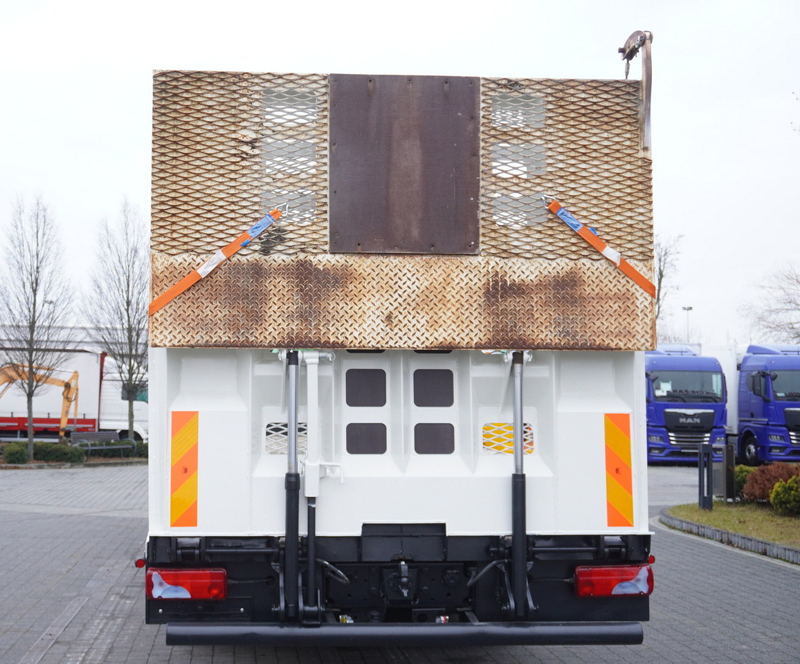 MAN TGS 35.360 E5 8x2 / HDS HIAB XS 166 HIDUO / 6.2 t lifting capacity / 12 m reach - Auto s hydraulickou rukou: obrázok 3 MAN TGS 35.360 E5 8x2 / HDS HIAB XS 166 HIDUO / 6.2 t lifting capacity / 12 m reach - Auto s hydraulickou rukou: obrázok 3