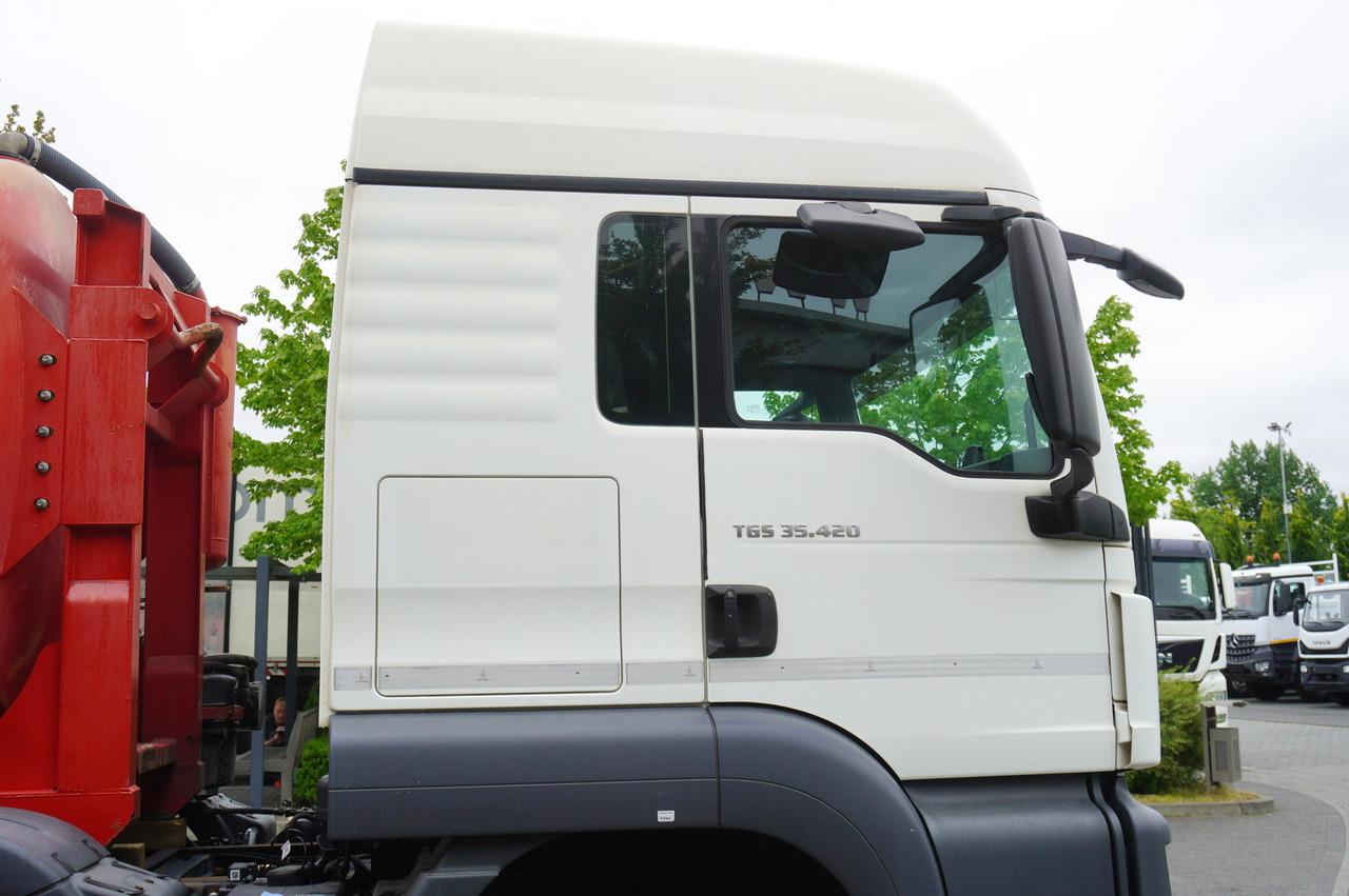Leasing MAN TGS 35.420 8×2 / NEW septic barrel 13000 L / 3 steered axles MAN TGS 35.420 8×2 / NEW septic barrel 13000 L / 3 steered axles: obrázok 15 Leasing MAN TGS 35.420 8×2 / NEW septic barrel 13000 L / 3 steered axles MAN TGS 35.420 8×2 / NEW septic barrel 13000 L / 3 steered axles: obrázok 15