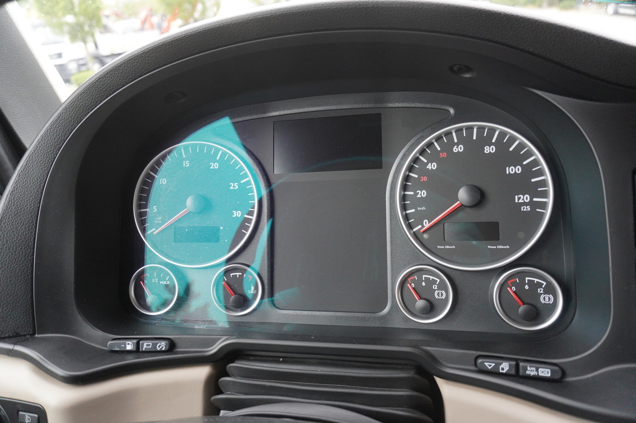 Leasing MAN TGS 35.420 8×2 / NEW septic barrel 13000 L / 3 steered axles MAN TGS 35.420 8×2 / NEW septic barrel 13000 L / 3 steered axles: obrázok 22 Leasing MAN TGS 35.420 8×2 / NEW septic barrel 13000 L / 3 steered axles MAN TGS 35.420 8×2 / NEW septic barrel 13000 L / 3 steered axles: obrázok 22