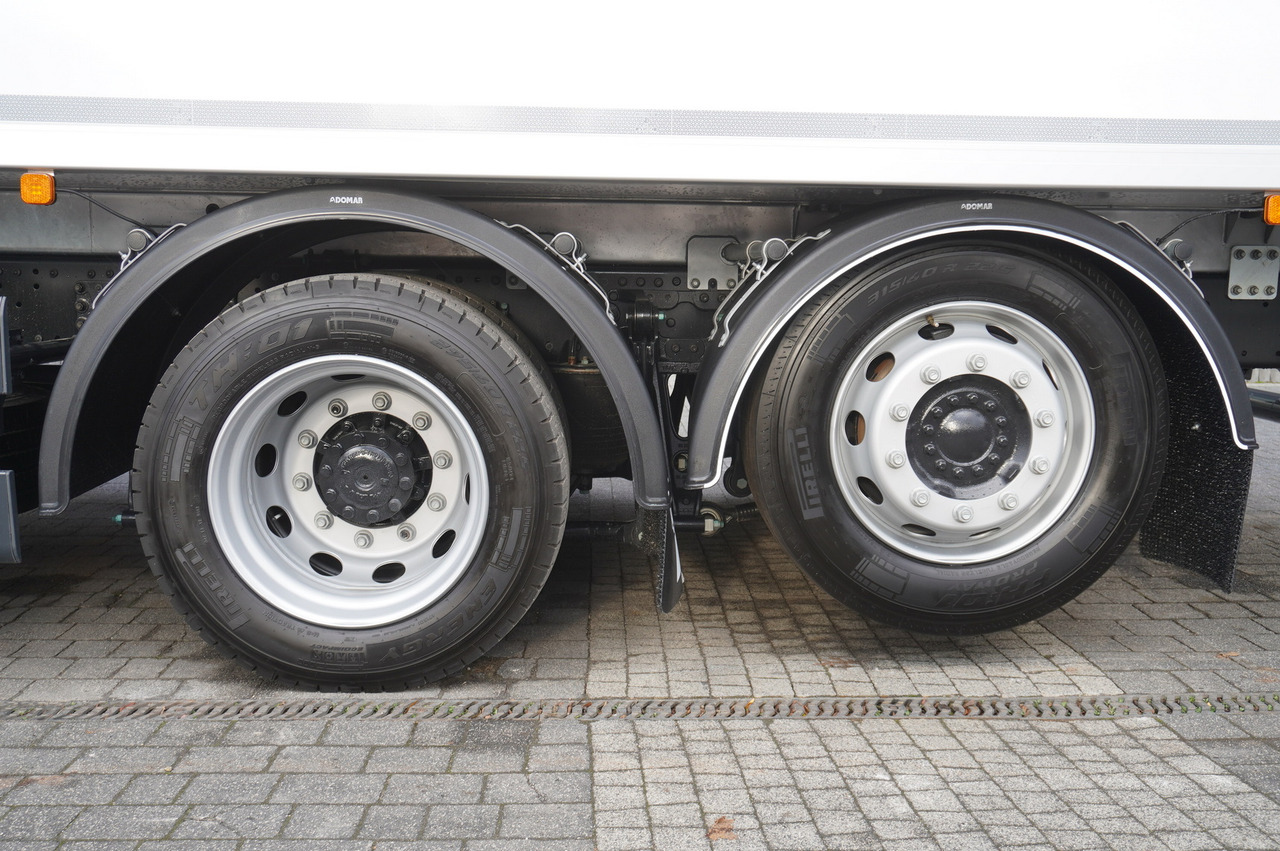 Leasing MAN TGX 26.400 / IGLOOCAR / Carrier Supra 1150 MT Silent MAN TGX 26.400 / IGLOOCAR / Carrier Supra 1150 MT Silent: obrázok 9