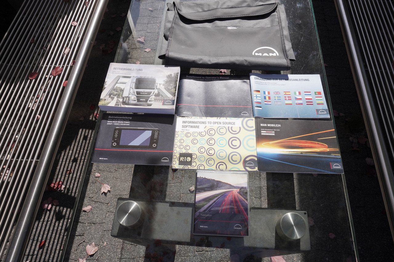 Leasing MAN TGX 26.500 E6 XXL / Schmitz 19 pallets / Thermoking / steering axle MAN TGX 26.500 E6 XXL / Schmitz 19 pallets / Thermoking / steering axle: obrázok 48