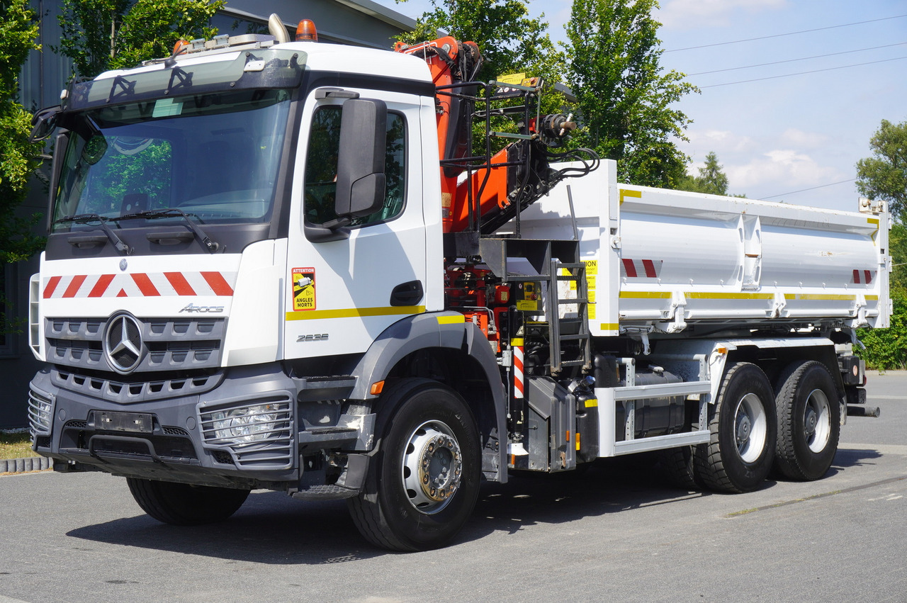 MERCEDES-BENZ AROCS 2636 / Fassi F155A.0.22 crane 6t / 120 tho. km / 3-sided dump truck / 2 x Bordmatic - Sklápač, Auto s hydraulickou rukou: obrázok 3 MERCEDES-BENZ AROCS 2636 / Fassi F155A.0.22 crane 6t / 120 tho. km / 3-sided dump truck / 2 x Bordmatic - Sklápač, Auto s hydraulickou rukou: obrázok 3