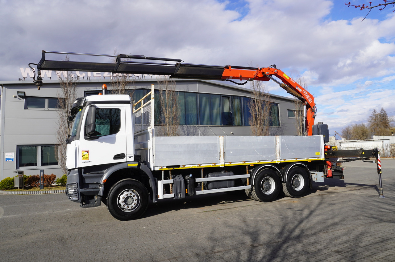 MERCEDES-BENZ AROCS 2636 Flatbed / HDS FASSI F175 7.7 T / 150,000 km - Auto s hydraulickou rukou: obrázok 4 MERCEDES-BENZ AROCS 2636 Flatbed / HDS FASSI F175 7.7 T / 150,000 km - Auto s hydraulickou rukou: obrázok 4