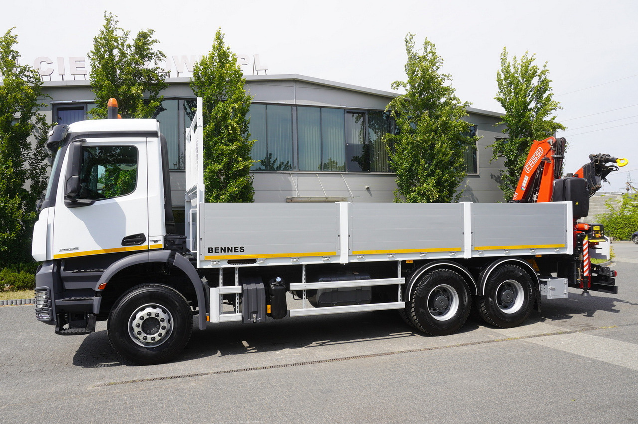 MERCEDES-BENZ AROCS 2636 Flatbed / HDS FASSI F175 7.7 T / 150,000 km - Autožeriav: obrázok 5 MERCEDES-BENZ AROCS 2636 Flatbed / HDS FASSI F175 7.7 T / 150,000 km - Autožeriav: obrázok 5
