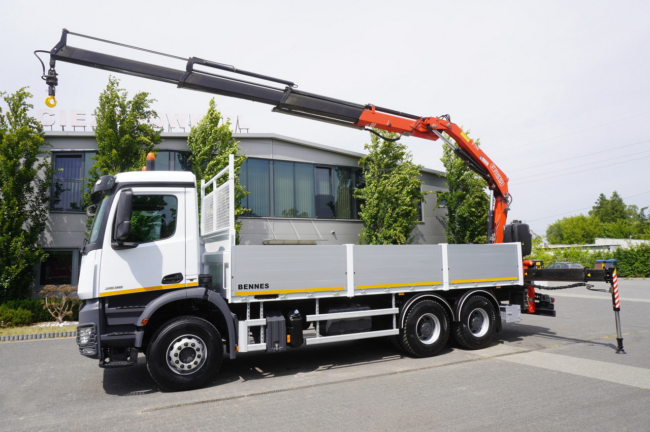 MERCEDES-BENZ AROCS 2636 Flatbed / HDS FASSI F175 7.7 T / 150,000 km - Autožeriav: obrázok 4 MERCEDES-BENZ AROCS 2636 Flatbed / HDS FASSI F175 7.7 T / 150,000 km - Autožeriav: obrázok 4