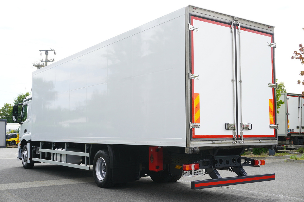MERCEDES-BENZ Actros 1824 / Refrigerator 22 EPAL / Carrier Supra 850 / Sleeping cabin - Chladirenské nákladné vozidlo: obrázok 3 MERCEDES-BENZ Actros 1824 / Refrigerator 22 EPAL / Carrier Supra 850 / Sleeping cabin - Chladirenské nákladné vozidlo: obrázok 3