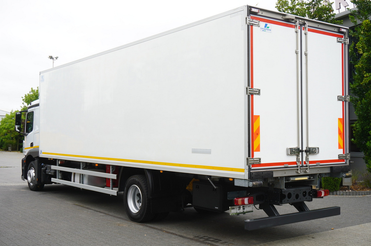 MERCEDES-BENZ Actros 1824 / Refrigerator 22 EPAL / Carrier Supra 950 / Sleeping cabin - Chladirenské nákladné vozidlo: obrázok 2 MERCEDES-BENZ Actros 1824 / Refrigerator 22 EPAL / Carrier Supra 950 / Sleeping cabin - Chladirenské nákladné vozidlo: obrázok 2