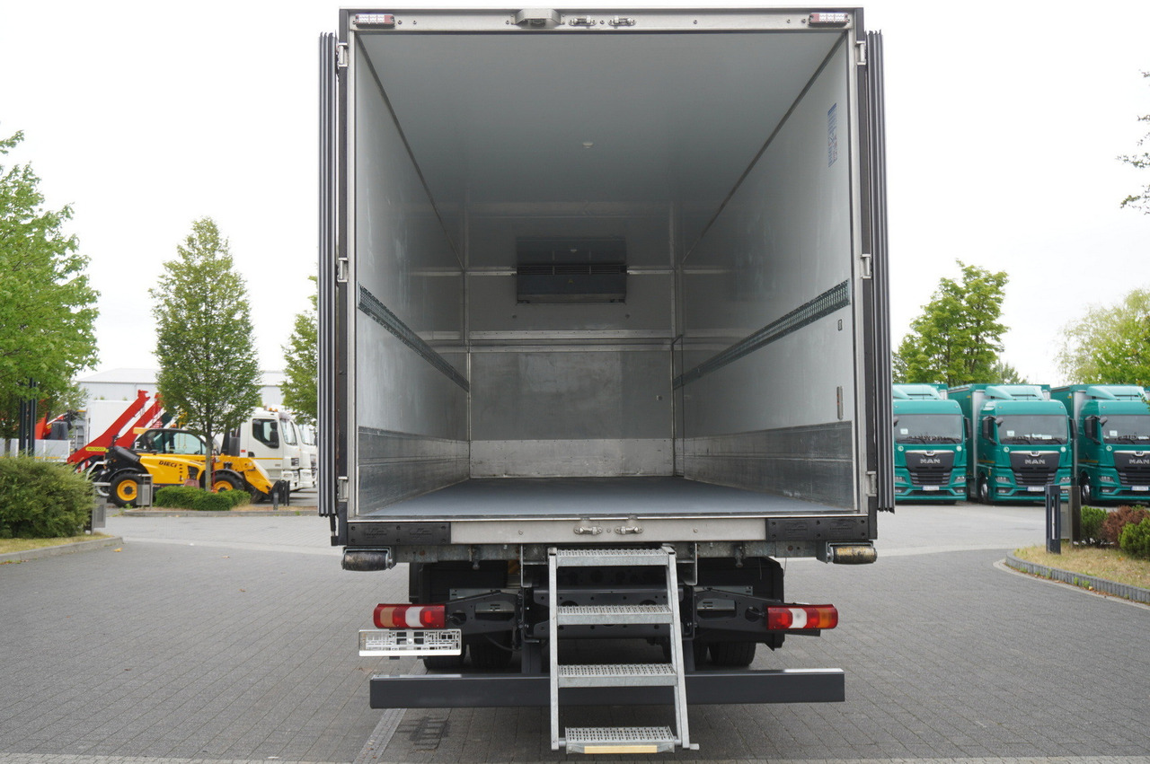 MERCEDES-BENZ Actros 1824 / Refrigerator 22 EPAL / Carrier Supra 950 / Sleeping cabin - Chladirenské nákladné vozidlo: obrázok 3 MERCEDES-BENZ Actros 1824 / Refrigerator 22 EPAL / Carrier Supra 950 / Sleeping cabin - Chladirenské nákladné vozidlo: obrázok 3
