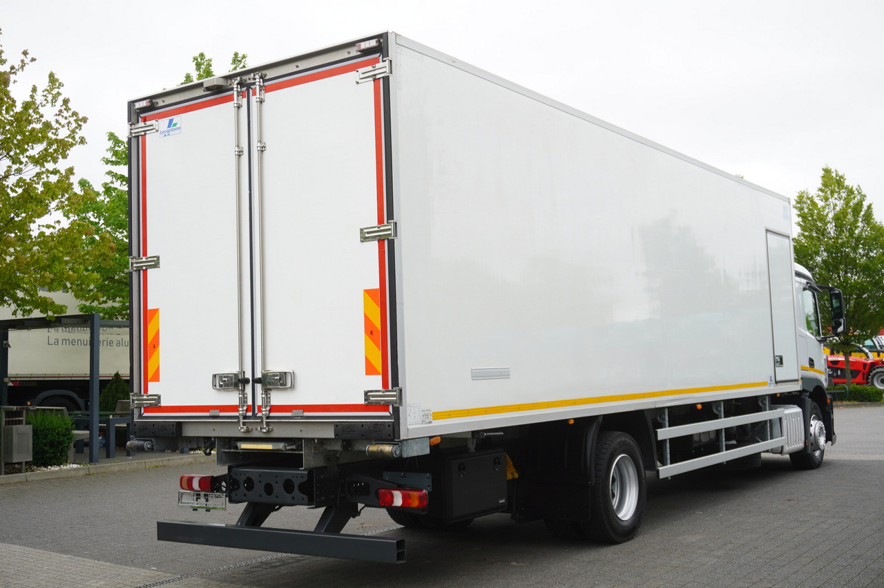 MERCEDES-BENZ Actros 1824 / Refrigerator 22 EPAL / Carrier Supra 950 / Sleeping cabin - Chladirenské nákladné vozidlo: obrázok 5 MERCEDES-BENZ Actros 1824 / Refrigerator 22 EPAL / Carrier Supra 950 / Sleeping cabin - Chladirenské nákladné vozidlo: obrázok 5