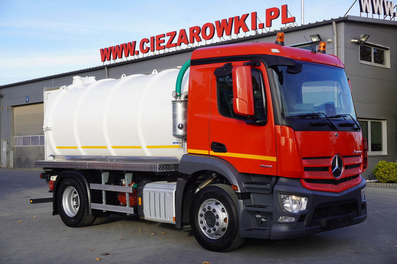 MERCEDES-BENZ Actros 1833 / 260 tho. km / NEW septic tank 11000 l - Cisternové vozidlo: obrázok 1 MERCEDES-BENZ Actros 1833 / 260 tho. km / NEW septic tank 11000 l - Cisternové vozidlo: obrázok 1