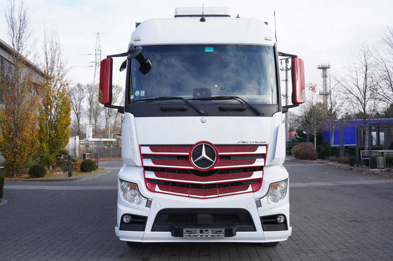 MERCEDES-BENZ Actros 1835 E6 4×2 / Curtainsider 21 pallets / tail lift 1.5t - Plachtové nákladné vozidlo: obrázok 4 MERCEDES-BENZ Actros 1835 E6 4×2 / Curtainsider 21 pallets / tail lift 1.5t - Plachtové nákladné vozidlo: obrázok 4