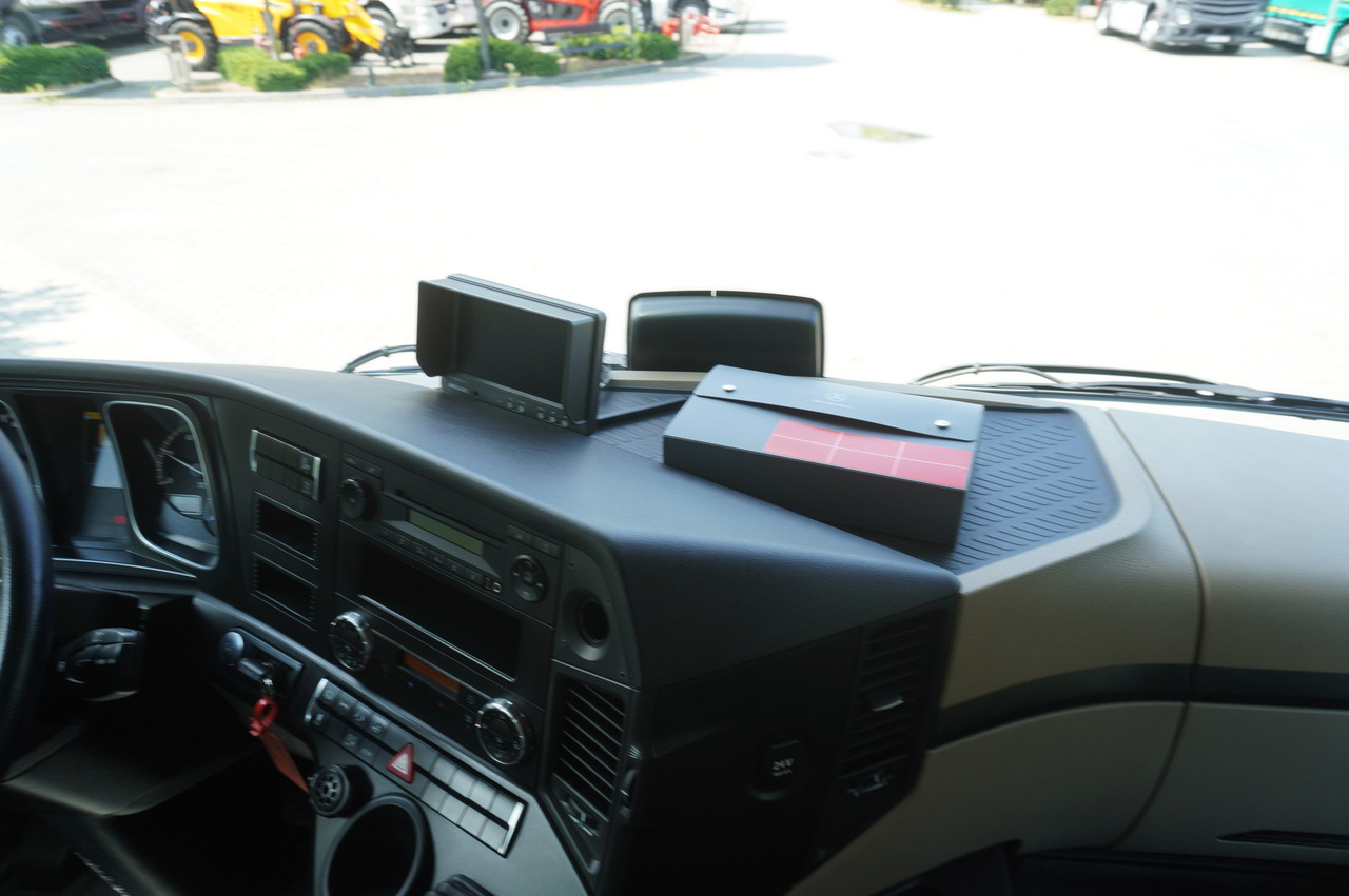 Sklápač MERCEDES-BENZ Actros 1840 / New 3-side tipper 10 EPAL / Diff. lock / Load cap 10 t [ Copy ]: obrázok 26