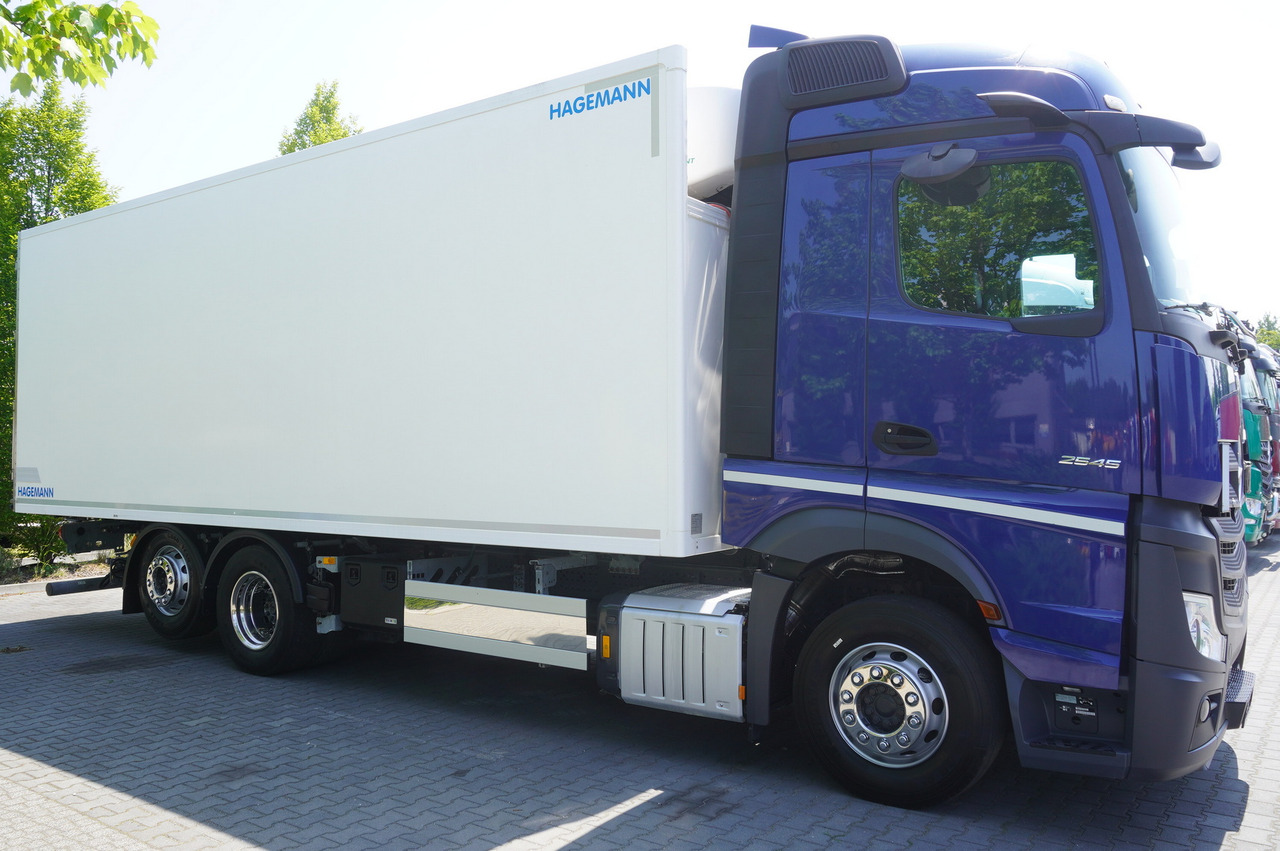 MERCEDES-BENZ Actros 2545 / 2021 / Hagemann refrigerator Multitemperature - Chladirenské nákladné vozidlo: obrázok 4 MERCEDES-BENZ Actros 2545 / 2021 / Hagemann refrigerator Multitemperature - Chladirenské nákladné vozidlo: obrázok 4
