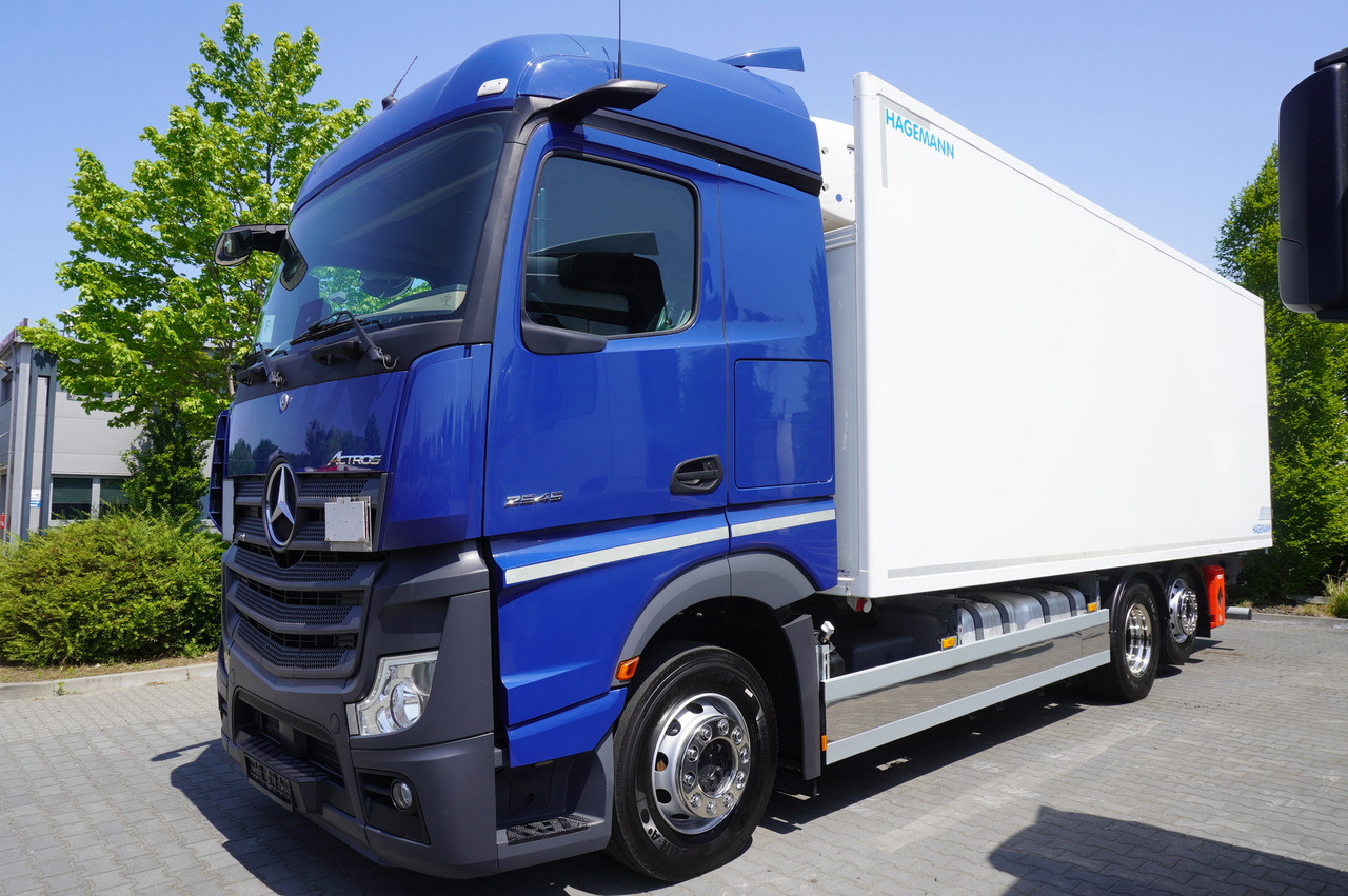MERCEDES-BENZ Actros 2545 / 2021 / Hagemann refrigerator Multitemperature - Chladirenské nákladné vozidlo: obrázok 2 MERCEDES-BENZ Actros 2545 / 2021 / Hagemann refrigerator Multitemperature - Chladirenské nákladné vozidlo: obrázok 2
