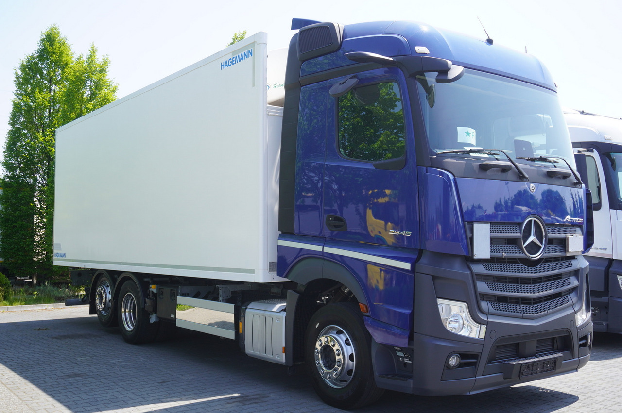MERCEDES-BENZ Actros 2545 / 2021 / Hagemann refrigerator Multitemperature - Chladirenské nákladné vozidlo: obrázok 5 MERCEDES-BENZ Actros 2545 / 2021 / Hagemann refrigerator Multitemperature - Chladirenské nákladné vozidlo: obrázok 5