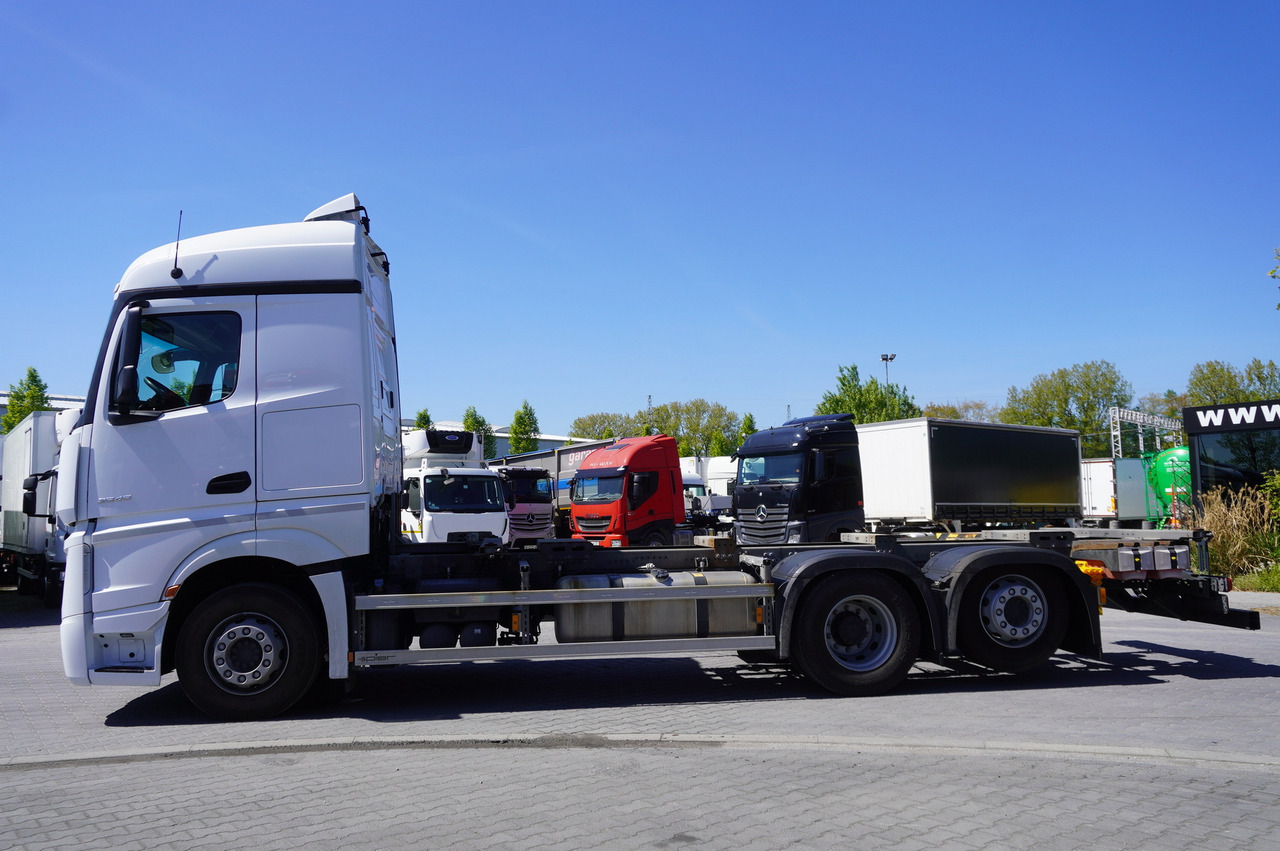 MERCEDES-BENZ Actros 2545 6×2 MP5 / FULL ADR / 12 units - Kontejnérový podvozek/ Výměnná nástavba: obrázok 3 MERCEDES-BENZ Actros 2545 6×2 MP5 / FULL ADR / 12 units - Kontejnérový podvozek/ Výměnná nástavba: obrázok 3