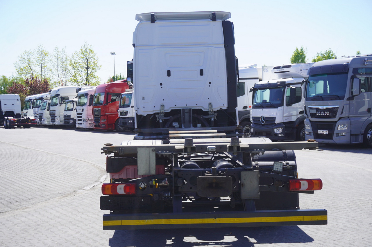 MERCEDES-BENZ Actros 2545 6×2 MP5 / Full ADR / BDF - Kontejnérový podvozek/ Výměnná nástavba: obrázok 4 MERCEDES-BENZ Actros 2545 6×2 MP5 / Full ADR / BDF - Kontejnérový podvozek/ Výměnná nástavba: obrázok 4