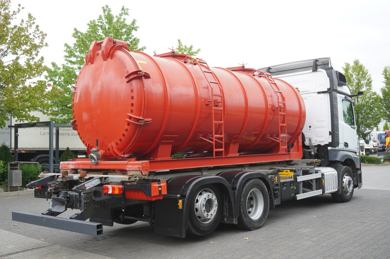 MERCEDES-BENZ Actros 2545 6 × 2 MP5 / NEW septic barrel 13000 L - Fekálny náves: obrázok 4 MERCEDES-BENZ Actros 2545 6 × 2 MP5 / NEW septic barrel 13000 L - Fekálny náves: obrázok 4