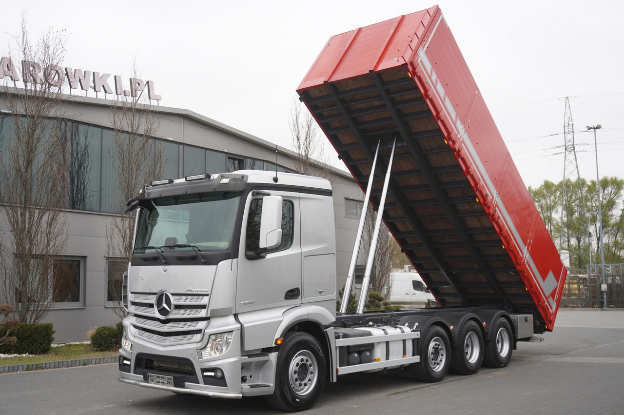 MERCEDES-BENZ Actros 3563 8x4 / Tipper for grain 20 t load capacity - Valníkový/ Plošinový nákladný automobil: obrázok 1 MERCEDES-BENZ Actros 3563 8x4 / Tipper for grain 20 t load capacity - Valníkový/ Plošinový nákladný automobil: obrázok 1