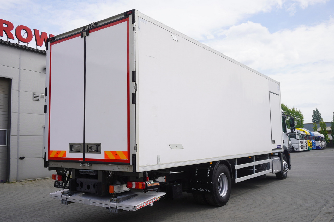 MERCEDES-BENZ Antos 1830 / Lamberet refrigerator superstructure 22 EPAL / Dhollandia lift 2000 kg - Chladirenské nákladné vozidlo: obrázok 4 MERCEDES-BENZ Antos 1830 / Lamberet refrigerator superstructure 22 EPAL / Dhollandia lift 2000 kg - Chladirenské nákladné vozidlo: obrázok 4