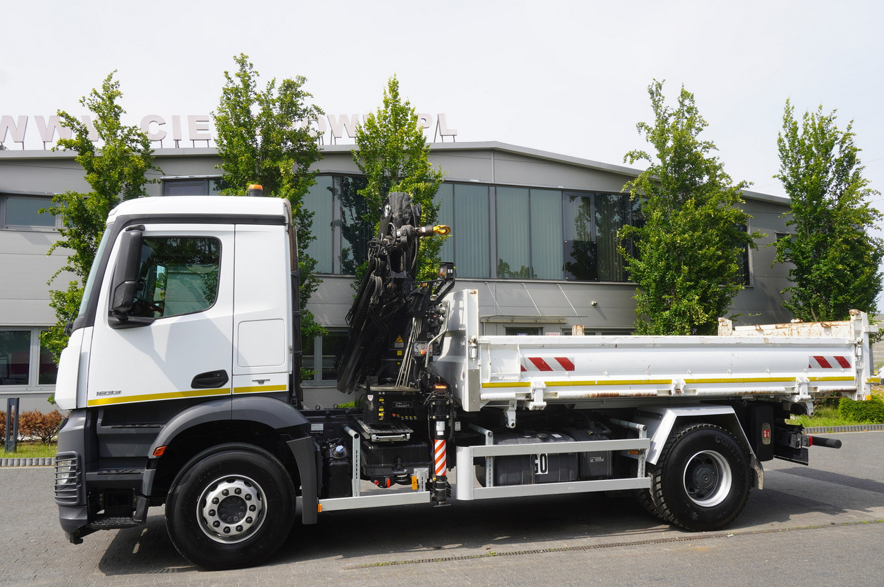 MERCEDES-BENZ Arocs 1833 / 87,000 km!!! / Hds HIAB X-DUO 128 B-2 / three-sided tipper - Valníkový/ Plošinový nákladný automobil, Auto s hydraulickou rukou: obrázok 5 MERCEDES-BENZ Arocs 1833 / 87,000 km!!! / Hds HIAB X-DUO 128 B-2 / three-sided tipper - Valníkový/ Plošinový nákladný automobil, Auto s hydraulickou rukou: obrázok 5