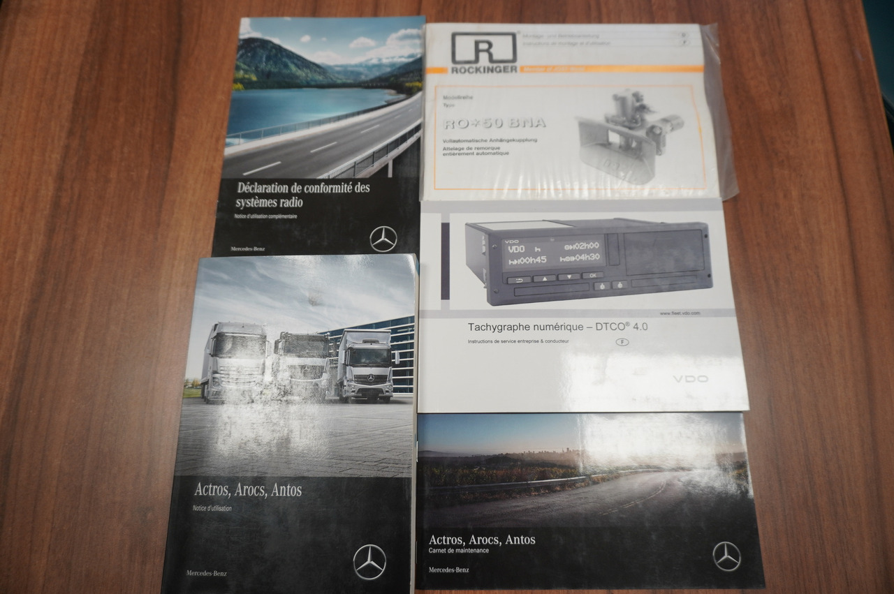 Leasing MERCEDES-BENZ Arocs 2636 6x4 / Fassi F175 / 7.7 t / 10 m / 2-side tipper / Bortmatic MERCEDES-BENZ Arocs 2636 6x4 / Fassi F175 / 7.7 t / 10 m / 2-side tipper / Bortmatic: obrázok 36
