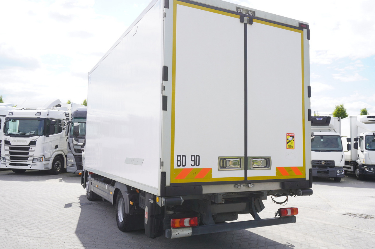 MERCEDES-BENZ Atego 1021 / Lamberet meat hook refrigerator / Carcass elevator 1000 kg / Thermoking T800 R - Chladirenské nákladné vozidlo, Auto s hydraulickou rukou: obrázok 3 MERCEDES-BENZ Atego 1021 / Lamberet meat hook refrigerator / Carcass elevator 1000 kg / Thermoking T800 R - Chladirenské nákladné vozidlo, Auto s hydraulickou rukou: obrázok 3