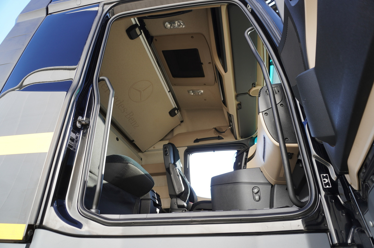 Odťahovy voz Merced Actros 1840 E6 4×2 / NEW Tow Truck platform 9.25 m / Lounge cabin: obrázok 29