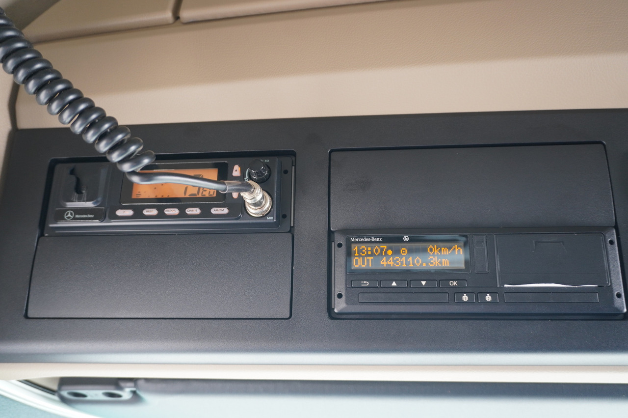 Odťahovy voz Merced Actros 1840 E6 4×2 / NEW Tow Truck platform 9.25 m / Lounge cabin: obrázok 23