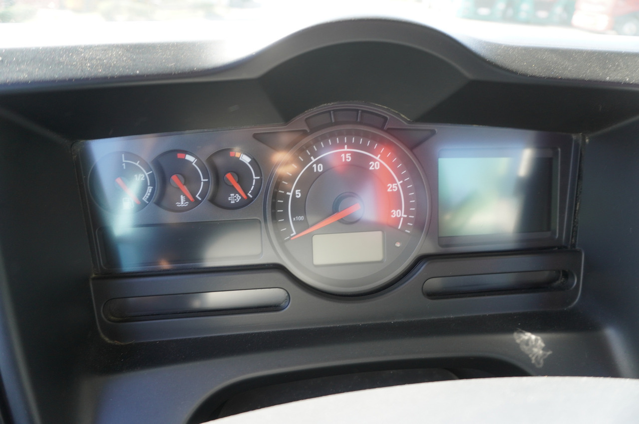 Valníkový/ Plošinový nákladný automobil, Auto s hydraulickou rukou RENAULT C280 DTI 8 / FASSI crane 5.6 T  / range 8 m / Flatbed 15 EPAL: obrázok 22