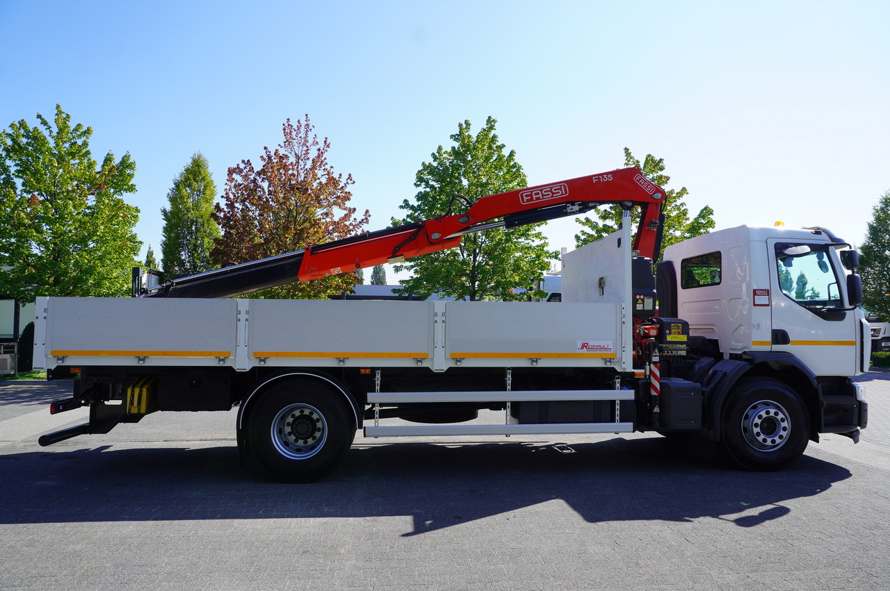RENAULT C280 DTI 8 / FASSI crane 5.6 T / range 8 m / Flatbed 15 EPAL - Auto s hydraulickou rukou: obrázok 2 RENAULT C280 DTI 8 / FASSI crane 5.6 T / range 8 m / Flatbed 15 EPAL - Auto s hydraulickou rukou: obrázok 2