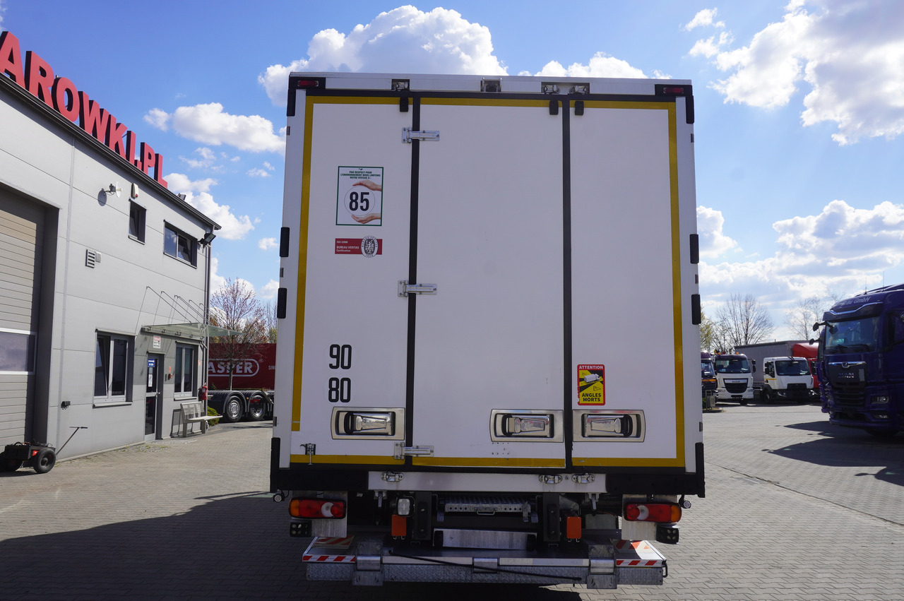 RENAULT D12 / Lamberet refrigerated truck / Dhollandia tail lift 1500 kg / 130 thousand km !! - Chladirenské nákladné vozidlo: obrázok 4 RENAULT D12 / Lamberet refrigerated truck / Dhollandia tail lift 1500 kg / 130 thousand km !! - Chladirenské nákladné vozidlo: obrázok 4