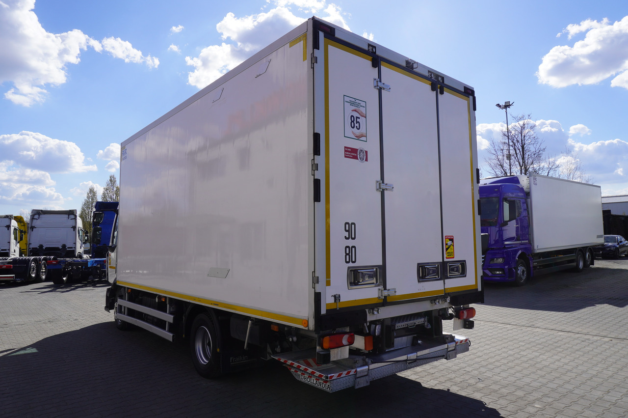 RENAULT D12 / Lamberet refrigerated truck / Dhollandia tail lift 1500 kg / 130 thousand km !! - Chladirenské nákladné vozidlo: obrázok 5 RENAULT D12 / Lamberet refrigerated truck / Dhollandia tail lift 1500 kg / 130 thousand km !! - Chladirenské nákladné vozidlo: obrázok 5