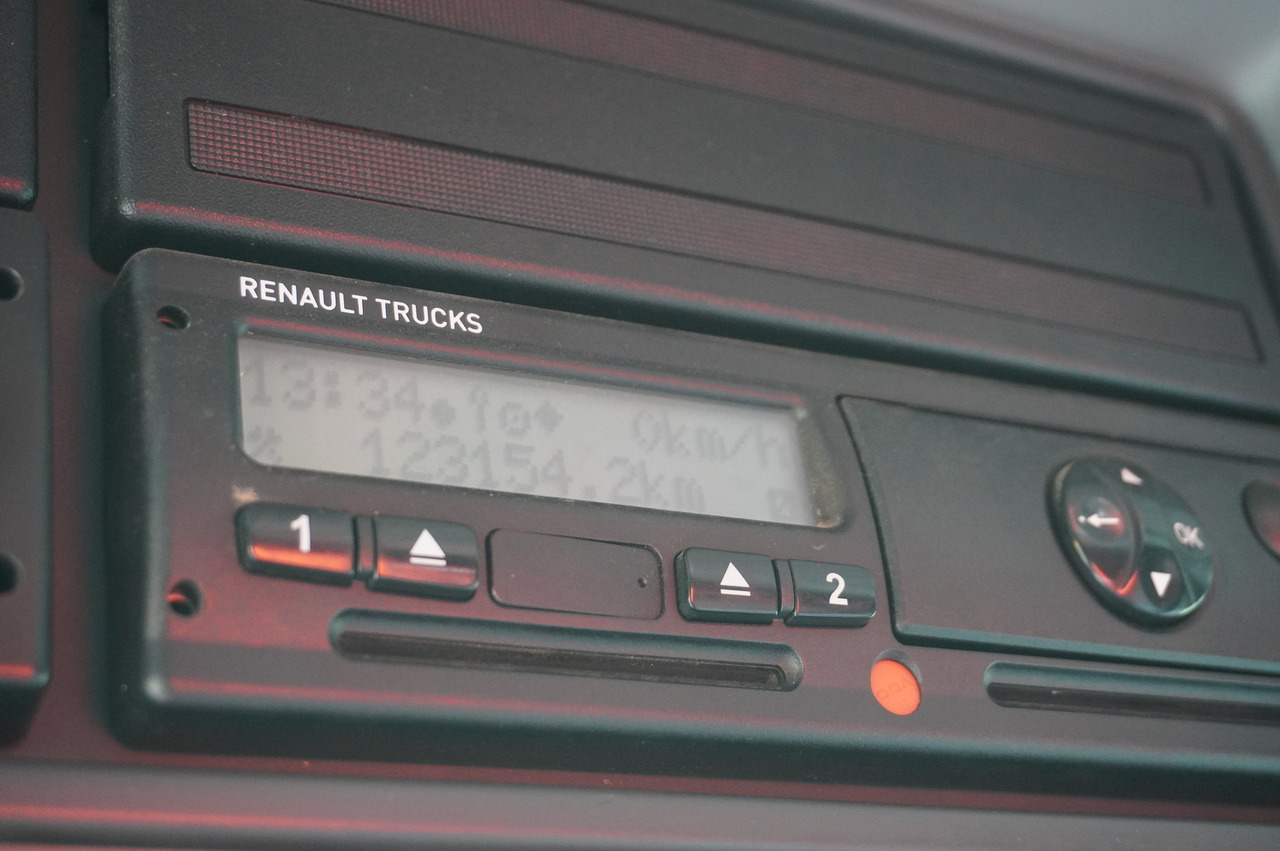 RENAULT K380 6×4 / FASSI F175 crane 7.85 t / 120 thousand km! / 2-sided tipper - Auto s hydraulickou rukou: obrázok 2 RENAULT K380 6×4 / FASSI F175 crane 7.85 t / 120 thousand km! / 2-sided tipper - Auto s hydraulickou rukou: obrázok 2