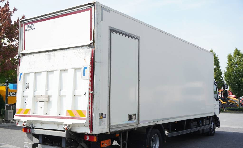 RENAULT Renault D12 E6 / Container 18 pallets / Lift - Skříňový nákladní auto: obrázok 5 RENAULT Renault D12 E6 / Container 18 pallets / Lift - Skříňový nákladní auto: obrázok 5