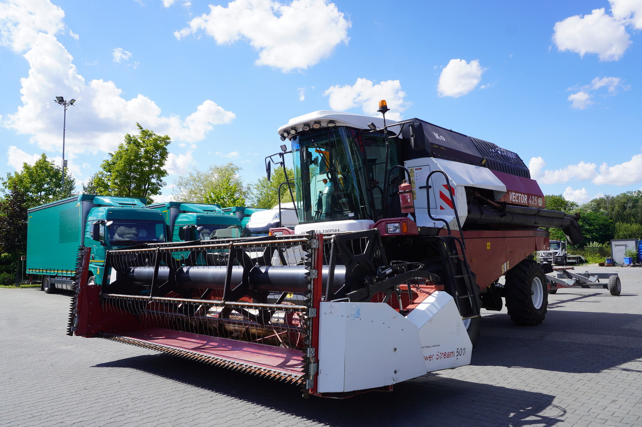 ROSTSELMASH VECTOR 425 RSM-101 grain harvester + Header 5 m + rapeseed harvesting extension / 2300 MTH - Obilný kombajn: obrázok 5 ROSTSELMASH VECTOR 425 RSM-101 grain harvester + Header 5 m + rapeseed harvesting extension / 2300 MTH - Obilný kombajn: obrázok 5