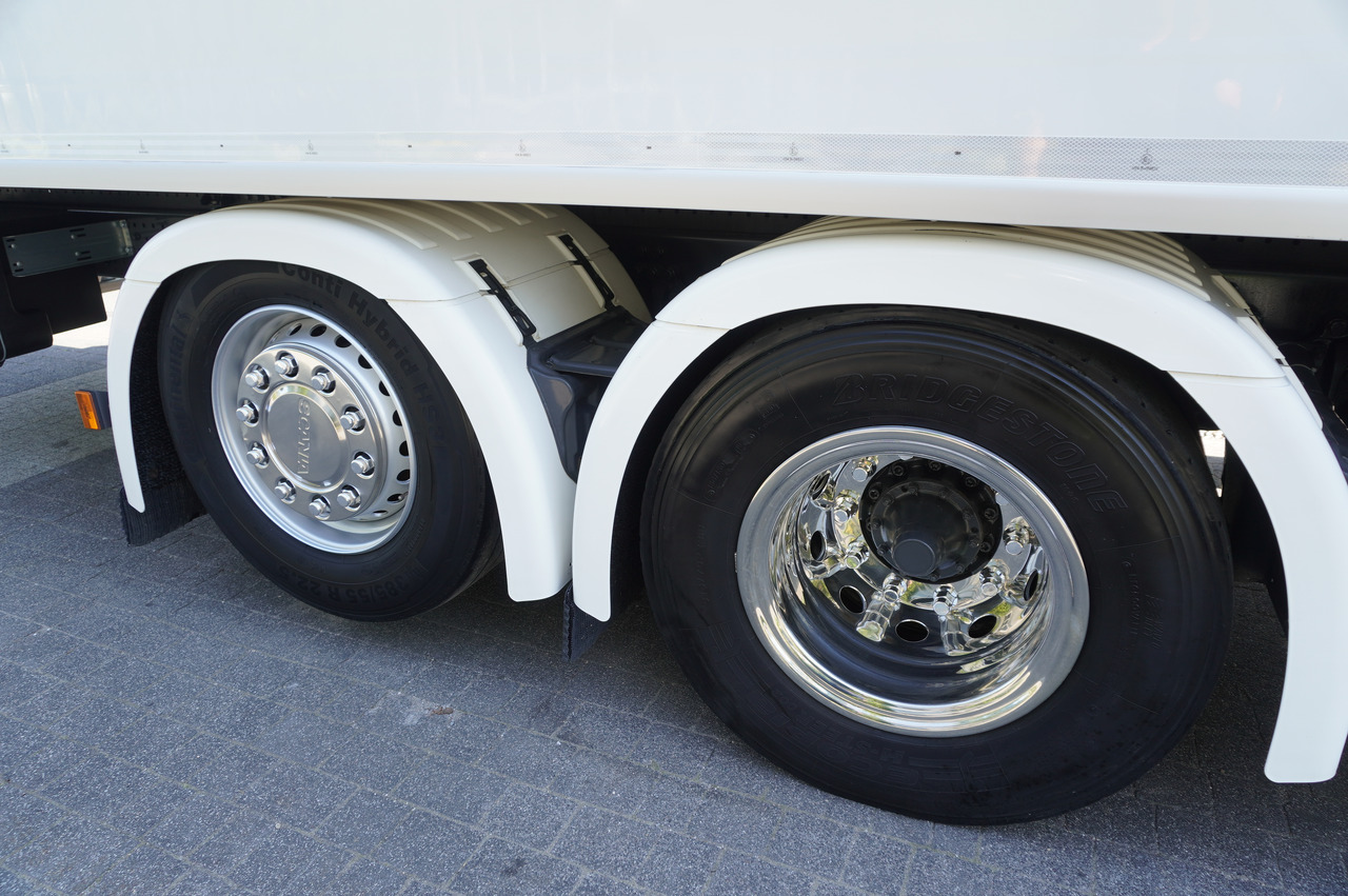 Chladirenské nákladné vozidlo na prepravu mäso SCANIA R500 Hook-Up Refrigerated Truck KIESLING 20 EPAL / Carrier Supra 1250 Silent: obrázok 9