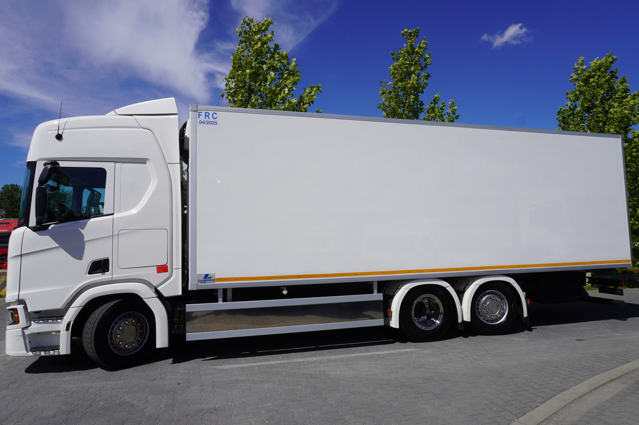 SCANIA R500 / Lecapitaine refrigerator 20 EPAL / Carrier Supra 950 / Steered 3rd axle - Chladirenské nákladné vozidlo: obrázok 2 SCANIA R500 / Lecapitaine refrigerator 20 EPAL / Carrier Supra 950 / Steered 3rd axle - Chladirenské nákladné vozidlo: obrázok 2